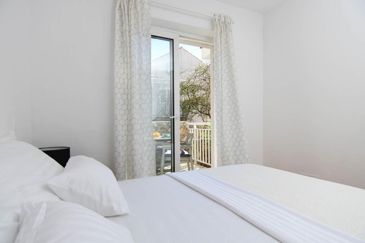 Cloud Apartment